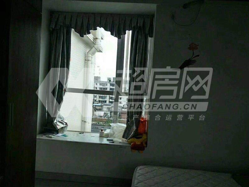 颐景豪园二手房卧室