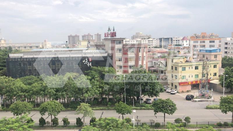 美的时代城二手房阳台