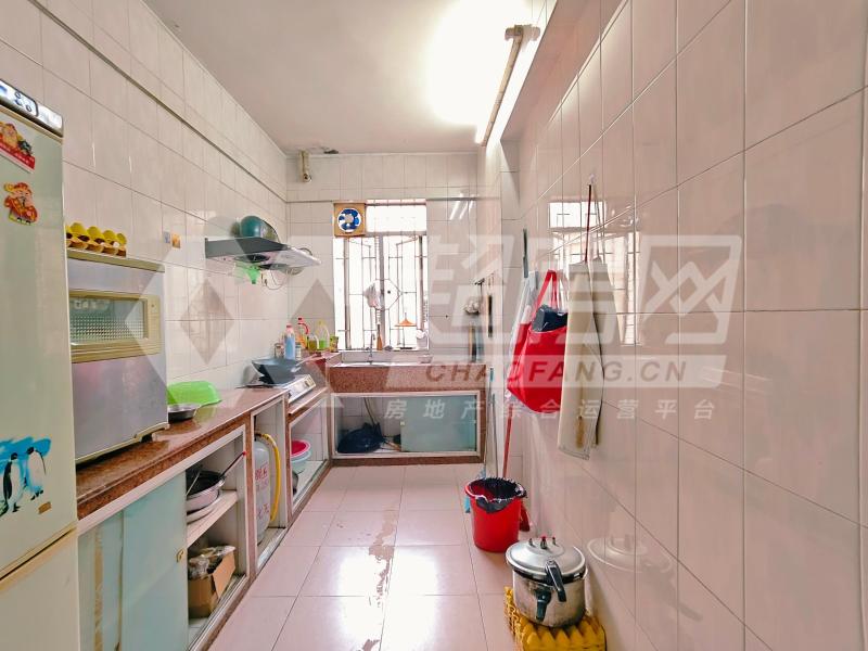 建港花园二手房厨房及卫生间