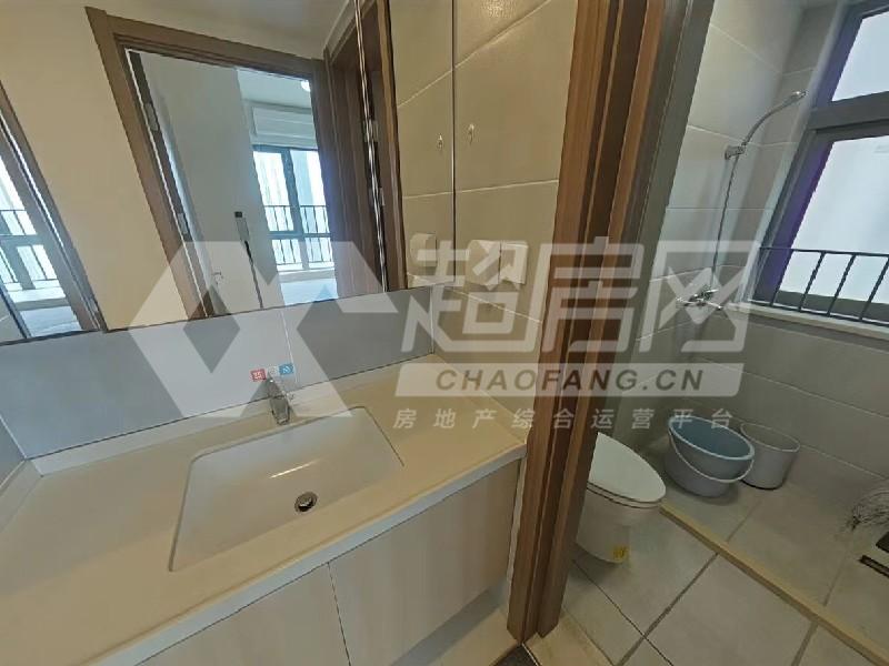 云谷广场出租房厨房及卫生间