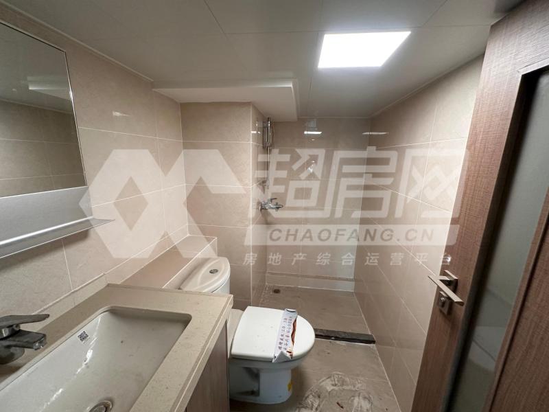 云谷广场（商住楼）二手房厨房及卫生间