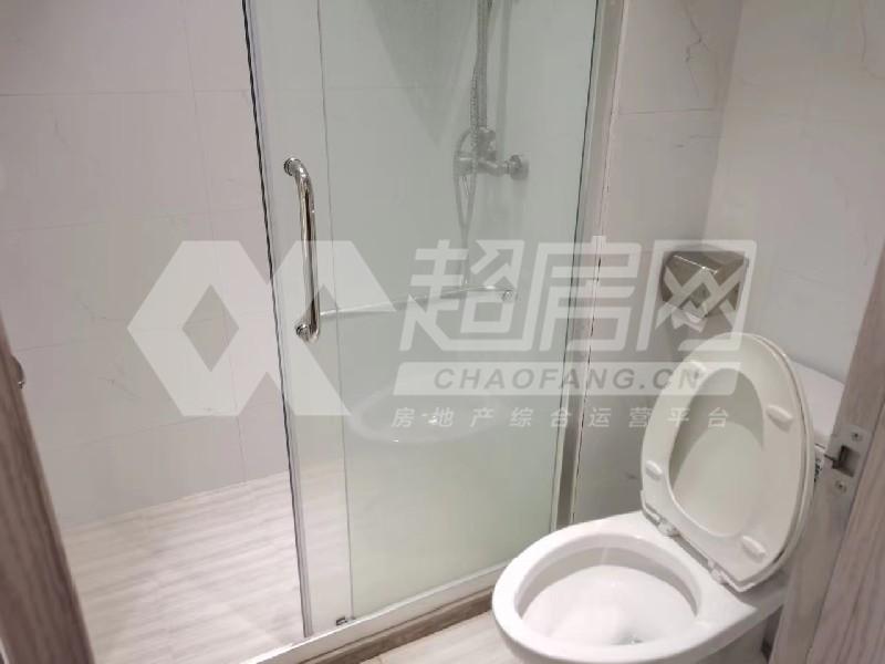 中怡名都广场二手房厨房及卫生间