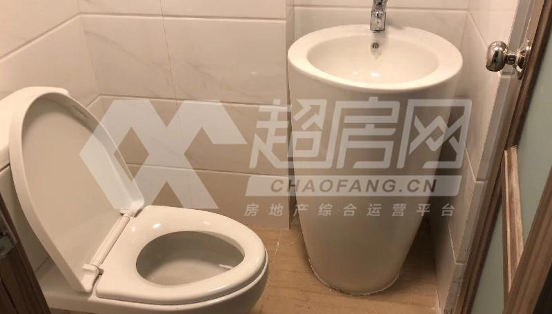 碧桂园风情荟庭出租房厨房及卫生间