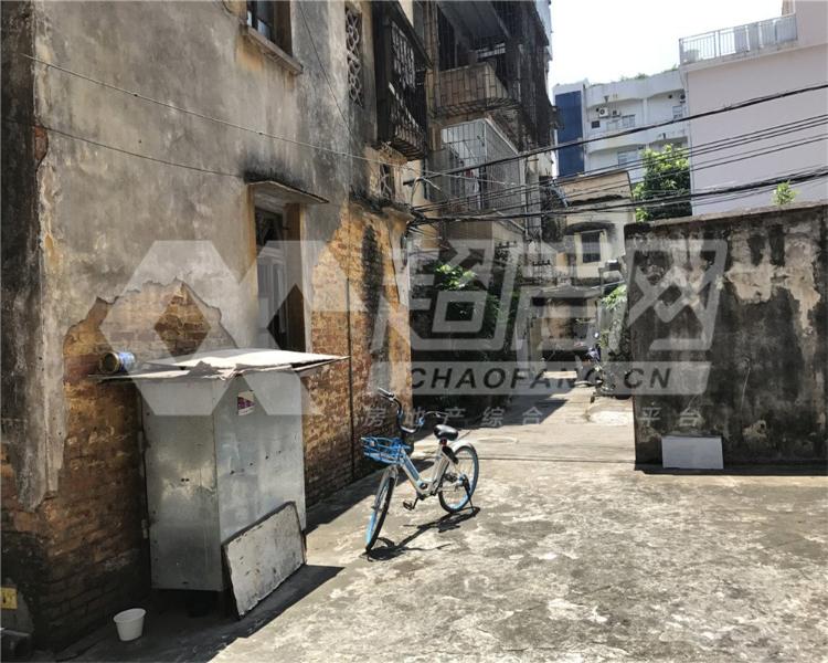 南华居委会二手房厨房及卫生间