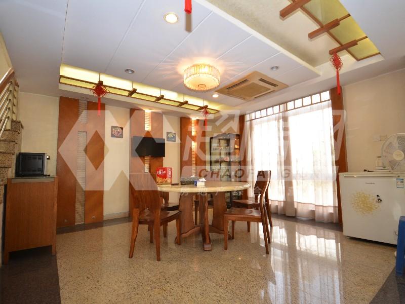美的海岸花园二手房客厅