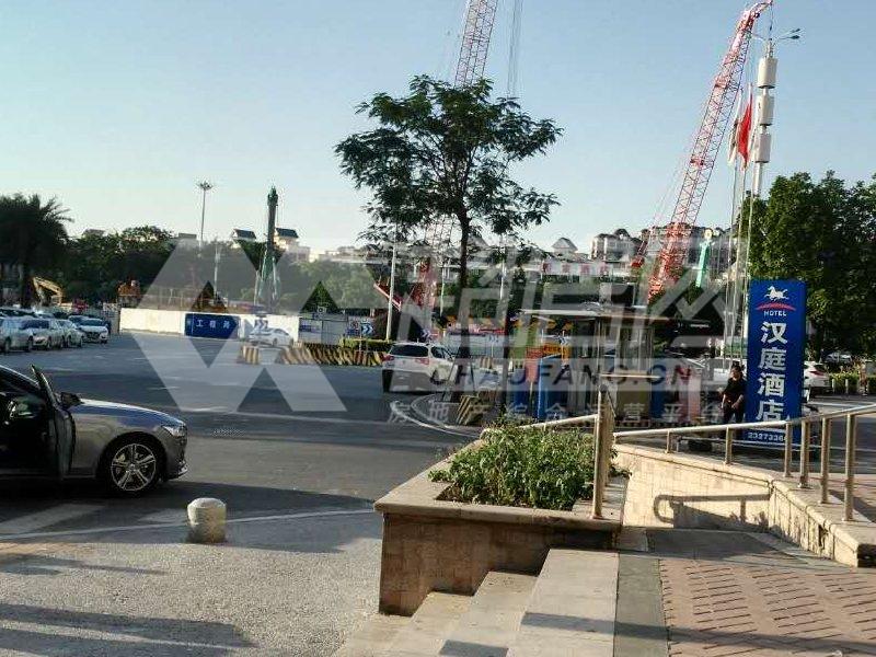 深业城车位、商铺二手房卧室