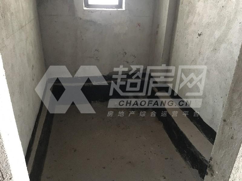 颐澳领地园二手房厨房及卫生间