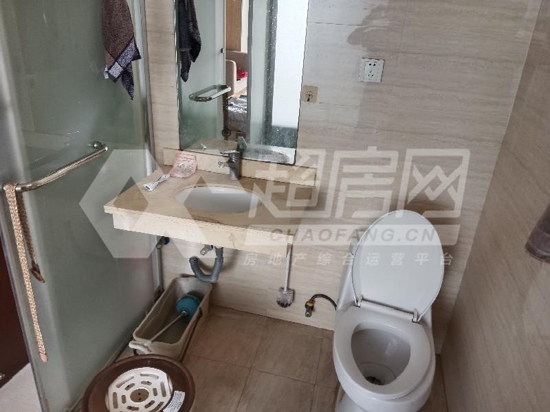 柏涛湾二手房厨房及卫生间
