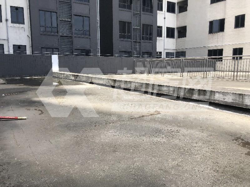 都市经典二手房露台