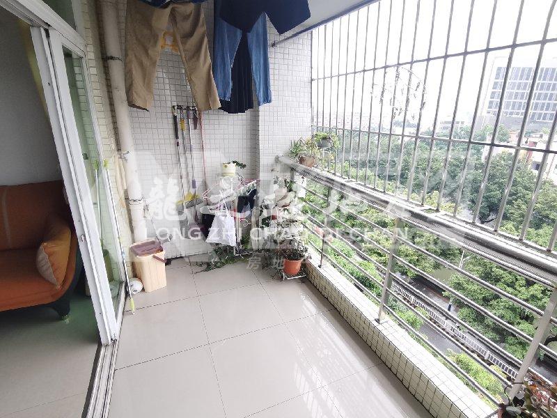 景泰花园二手房阳台