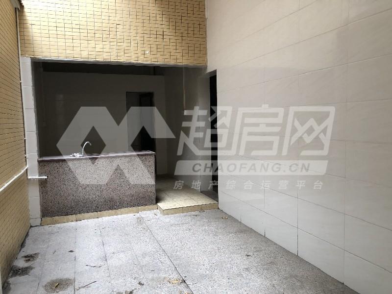 建设西二路二手房客厅