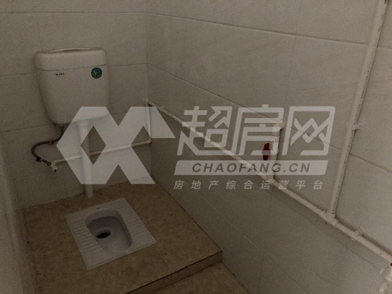 建设西二路二手房卧室