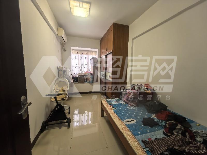 尚湖湾二手房卧室