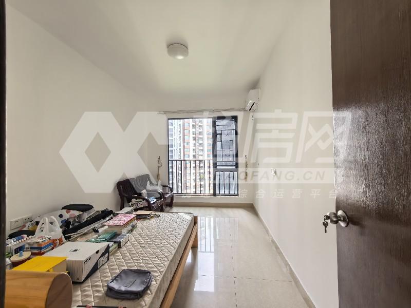 万科沁园二手房卧室