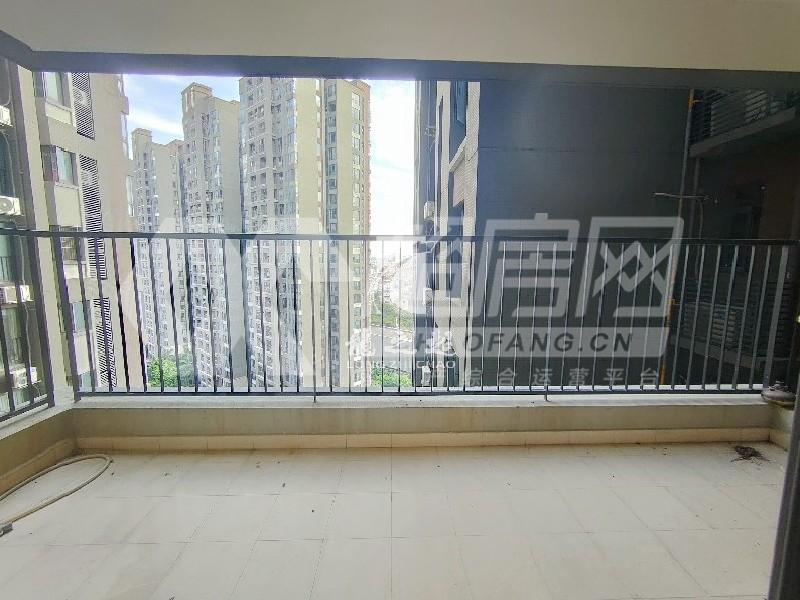 万科沁园二手房阳台