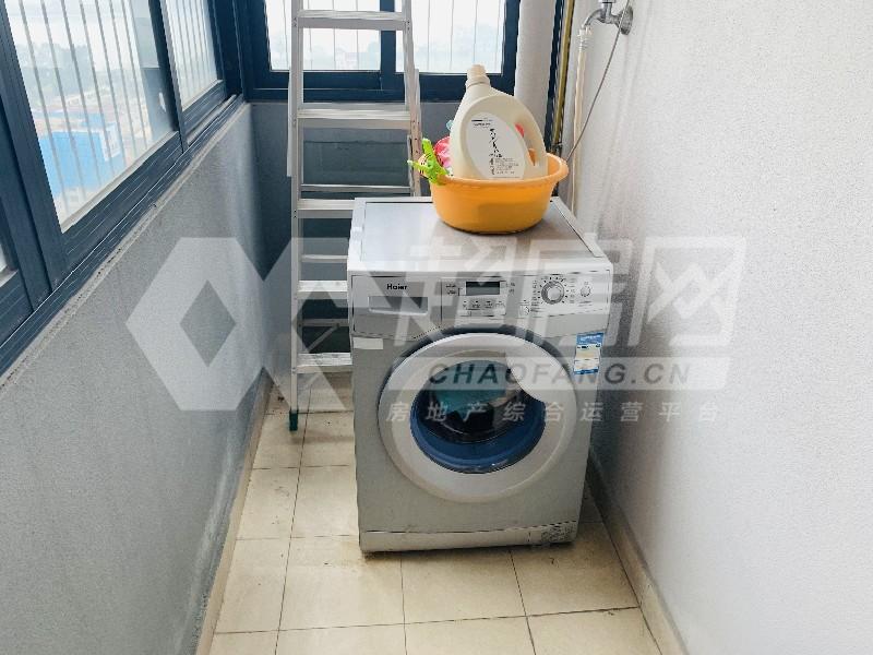万科沁园二手房阳台