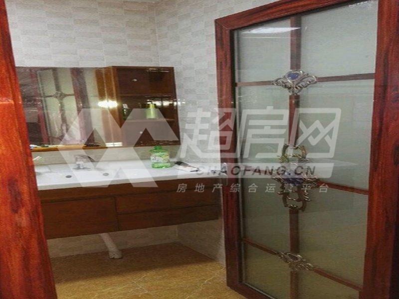 凯蓝名都二手房厨房及卫生间