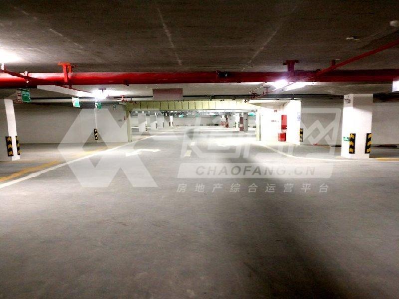 水悦云天二手房客厅