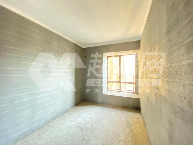 龙湖春江名城二手房卧室