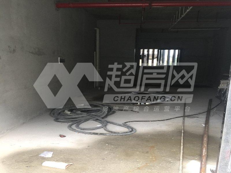 金域滨江（一期）出租房厨房及卫生间