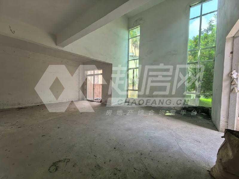 顺宝花园（别墅）二手房客厅