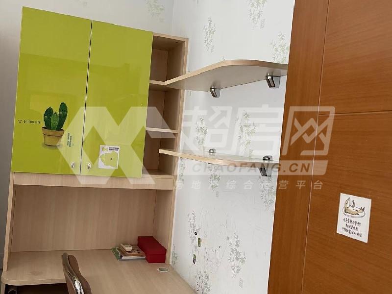 美的翰城花园二手房厨房及卫生间