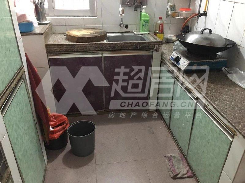 连平花园出租房厨房及卫生间
