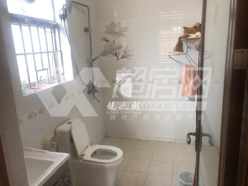 锦鸿楼二手房卧室