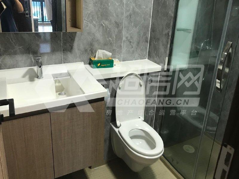金域滨江（二期）出租房厨房及卫生间