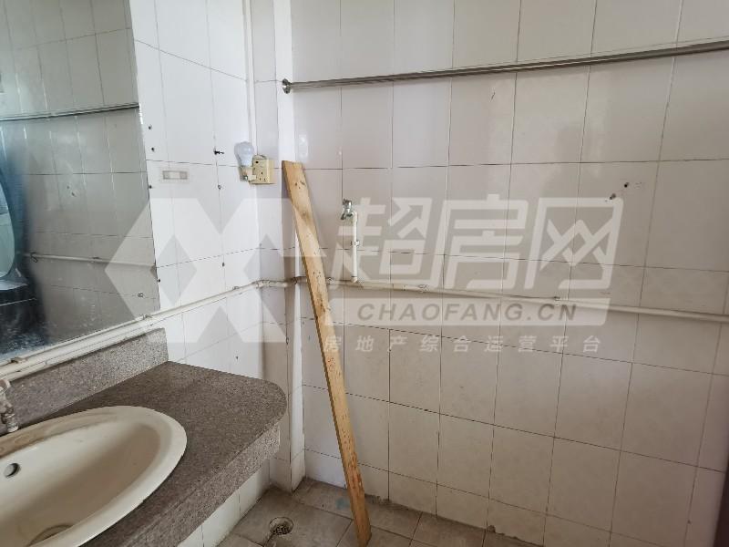 德兴启盛阁二手房厨房及卫生间