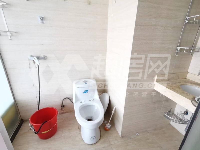 柏涛湾二手房厨房及卫生间