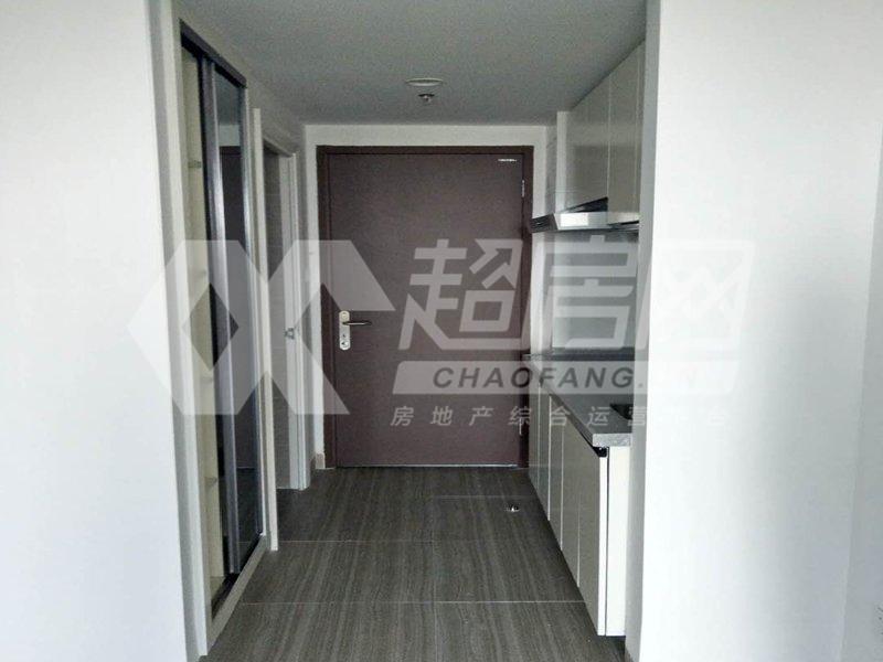 银钻广场二手房卧室