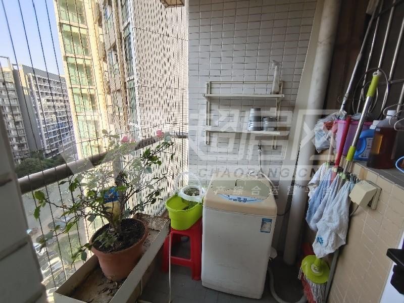 嘉仑台二手房阳台