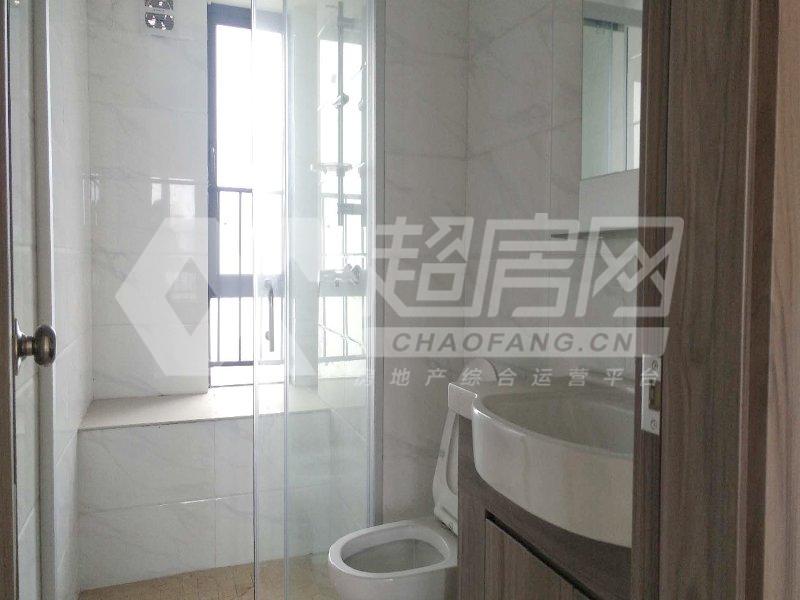 碧桂园右里苑出租房厨房及卫生间