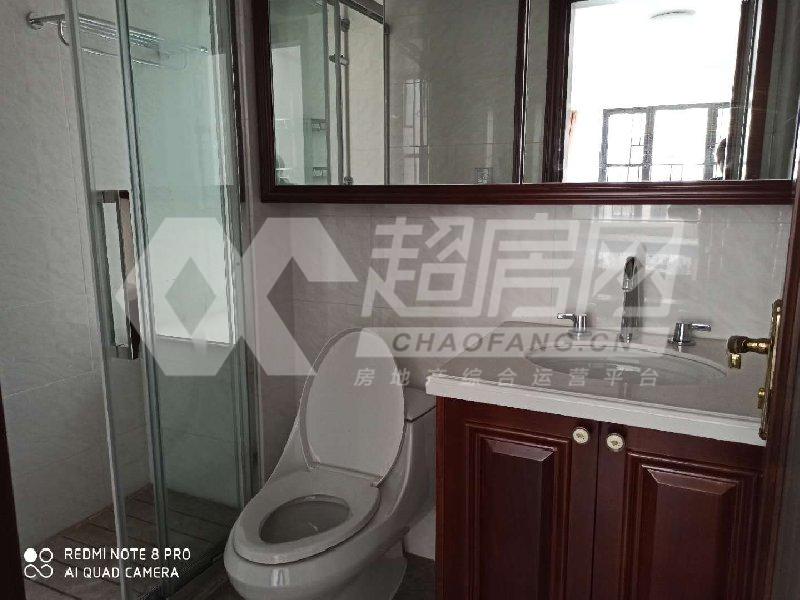 中海万锦公馆二手房厨房及卫生间