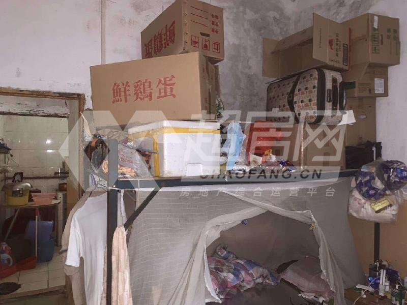 升平居委会二手房卧室