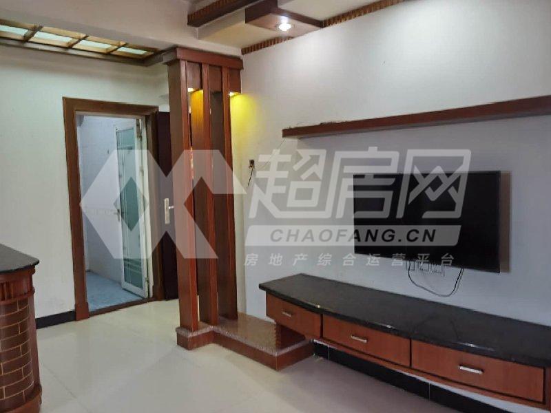 景翠名都出租房厨房及卫生间