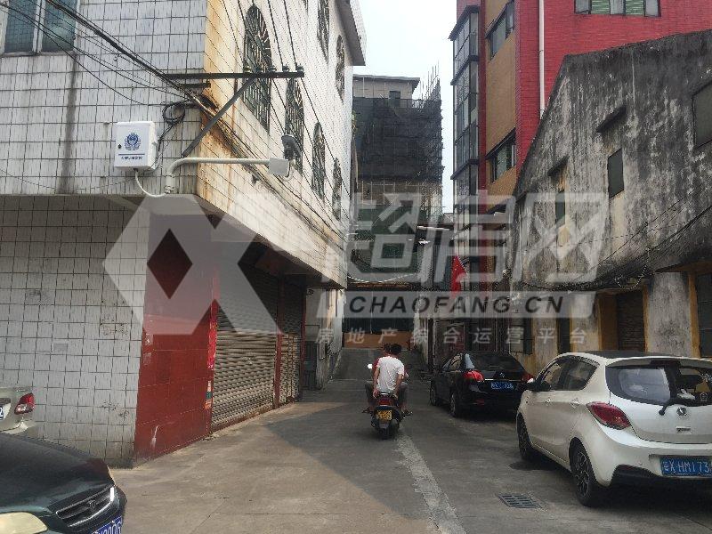 黄连居委会二手房厨房及卫生间