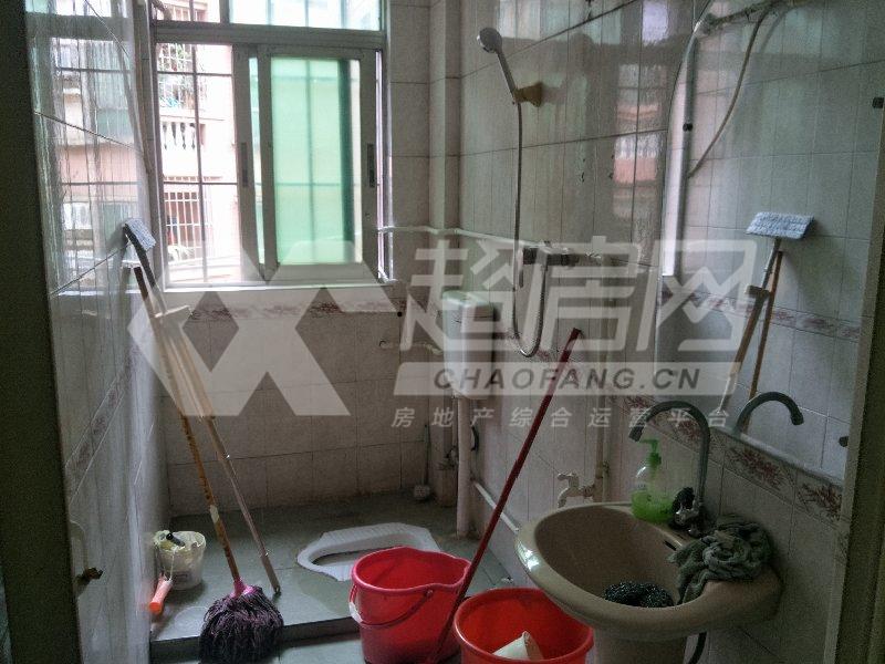 祥景雅居二手房厨房及卫生间