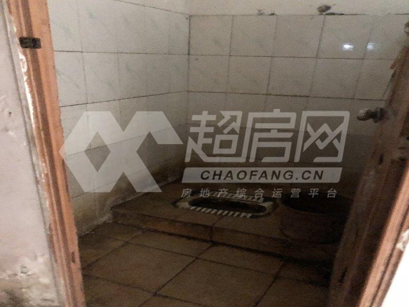 三华居委会二手房厨房及卫生间