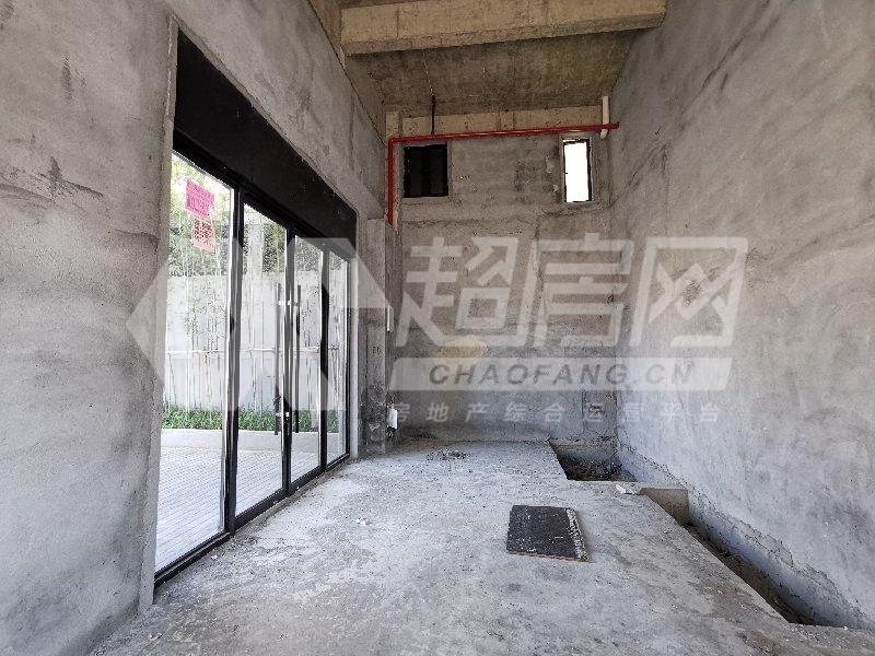 保利悦公馆二手房客厅