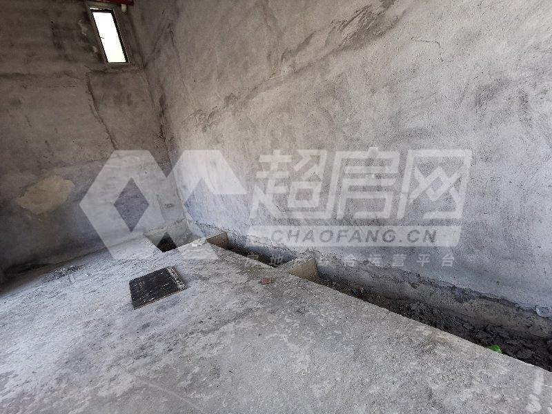 保利悦公馆二手房阳台