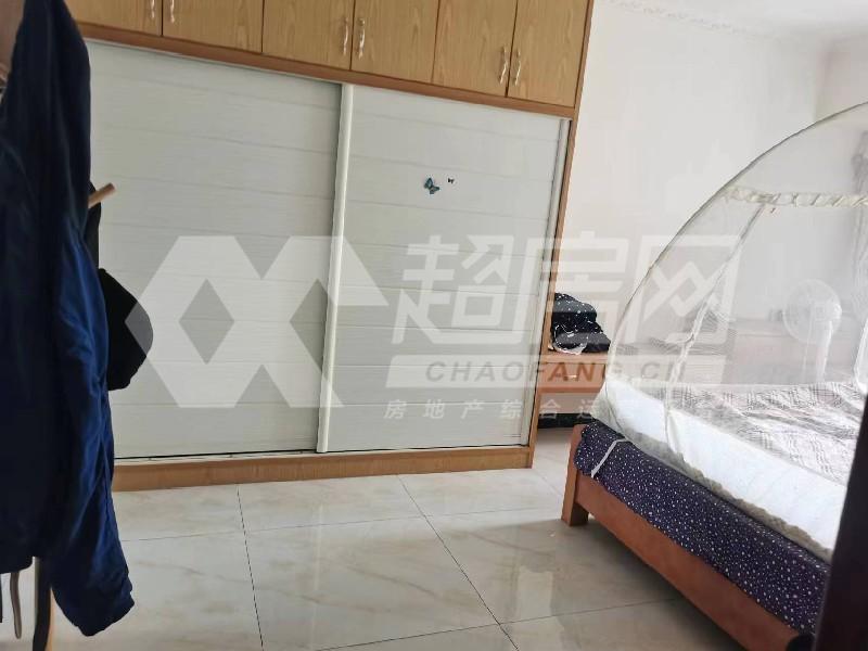 美的御海东郡二手房卧室