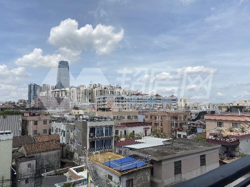 骏景旭日豪轩二手房阳台