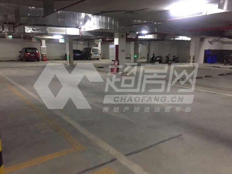 水悦云天二手房卧室