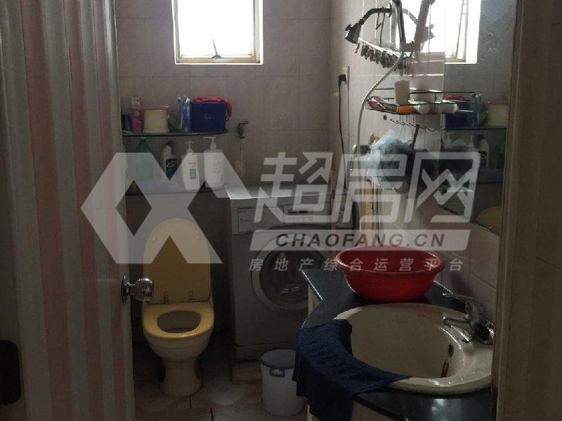 文秀居委会出租房厨房及卫生间