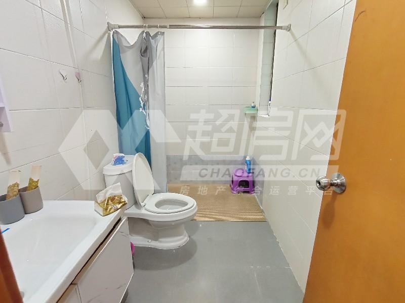 嘉仑台二手房厨房及卫生间