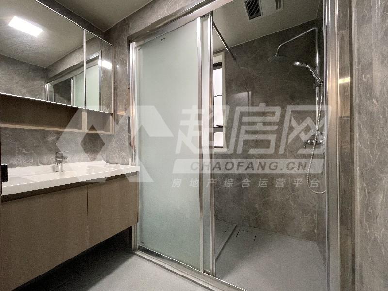 万科金域学府二手房厨房及卫生间