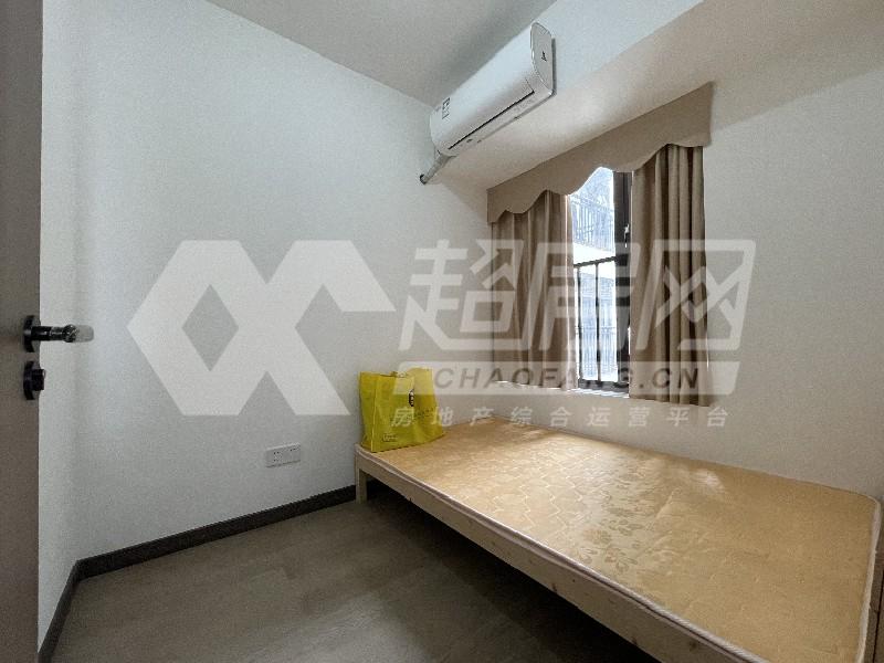 万科金域学府二手房卧室