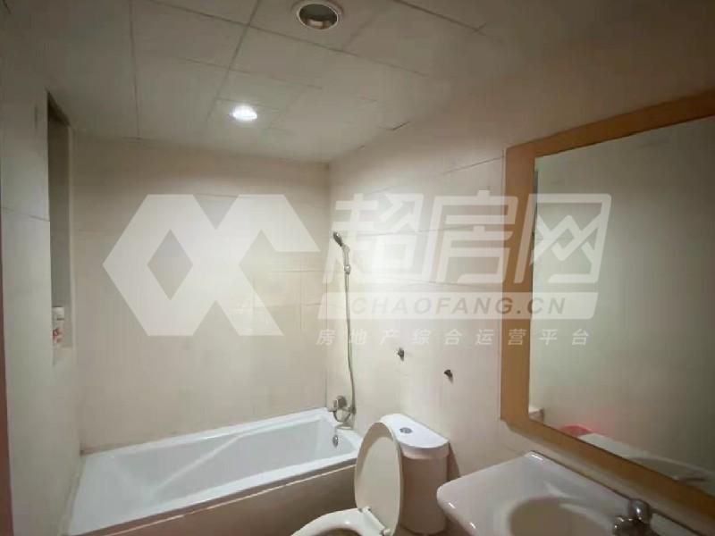 嘉仑台二手房厨房及卫生间